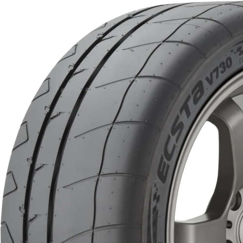 Kumho Ecsta V730 235/45R17