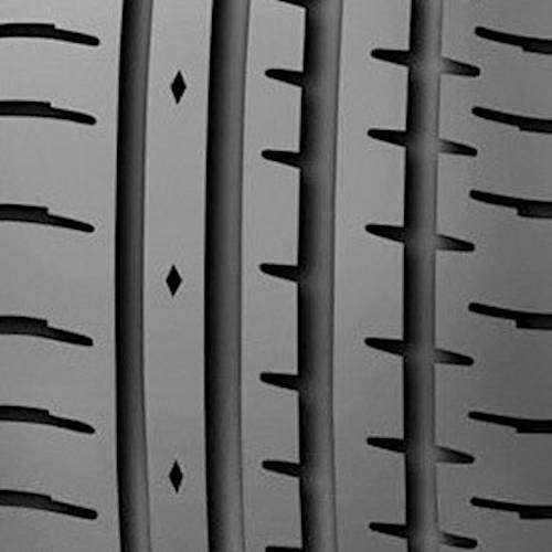 Accelera PHI 255/40ZR18 (Load XL)